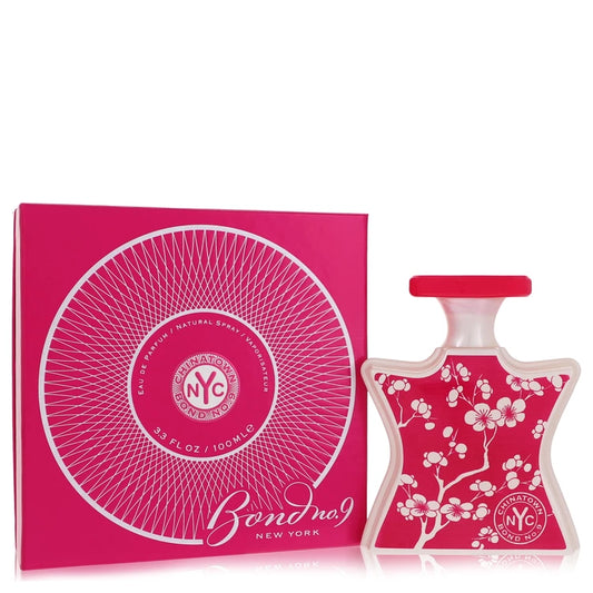 Bond No. 9 Chinatown – exotic floral oriental scent in pink star-shaped bottle with white blossom design. 100ml