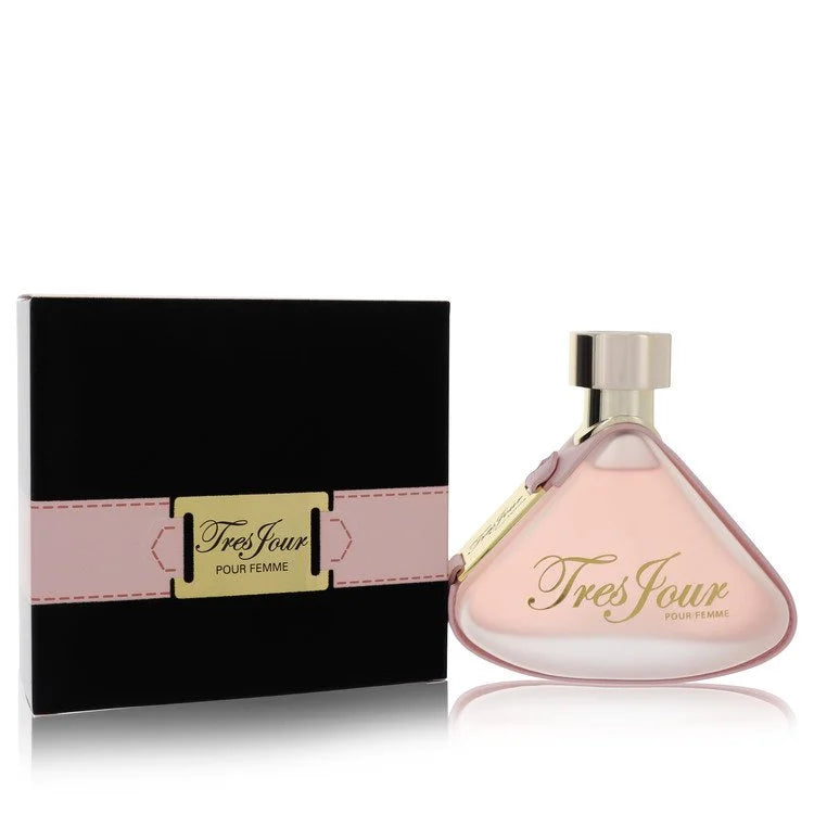 Tres Jour perfume bottle and packaging on a white background 100ml